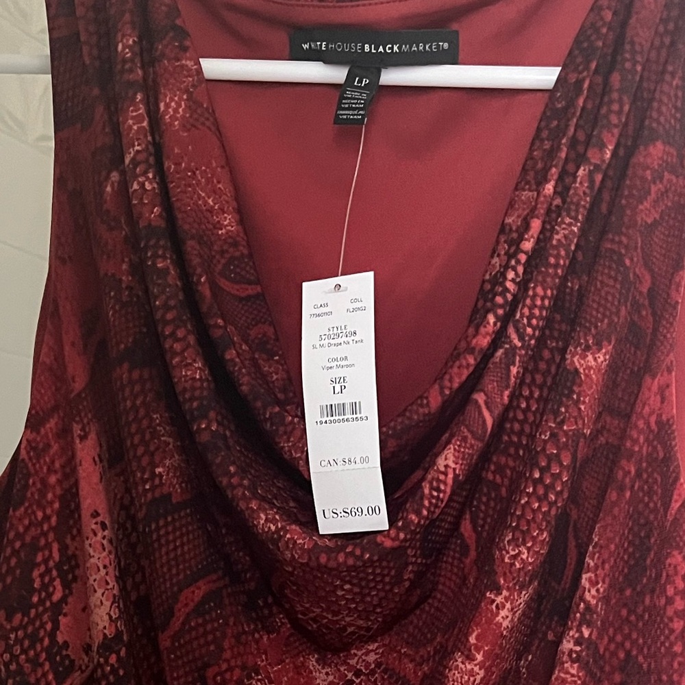 NWT White House Black Market red snakeskin top - Picture 4 of 4